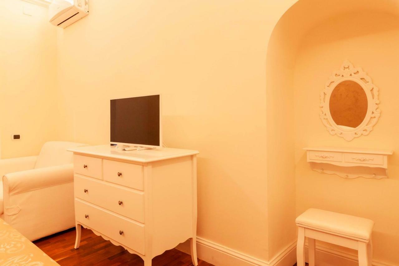Apartamento Sant'Arpino 26 - Elegant Flats In Nápoles Exterior foto